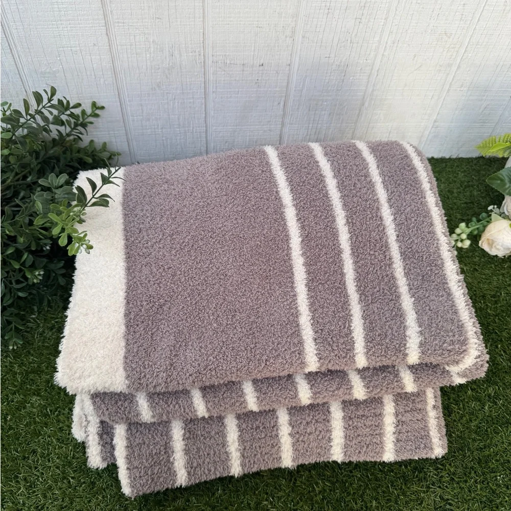 BAREFOOT DREAMS CozyChic® Horizontal Stripe Throw Blanket 45” x 60” NWOT